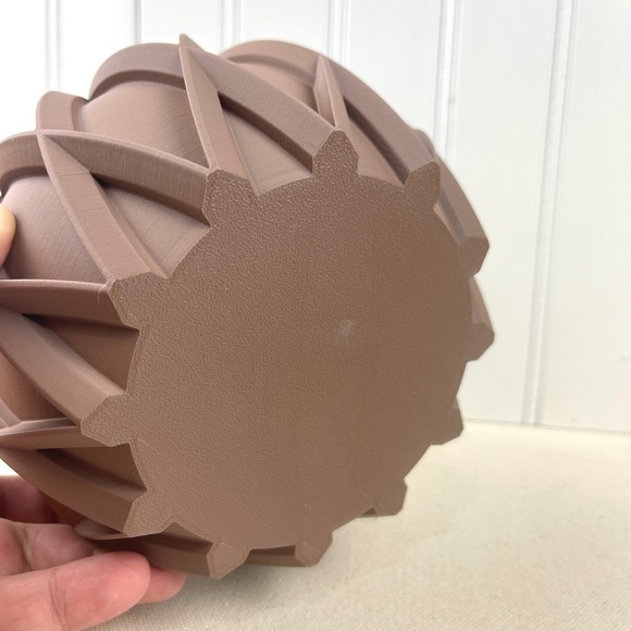 Modern Vase, The Avoi Vase, Flower Vase, Bookshelf Table Decor - Picture 6 of 7